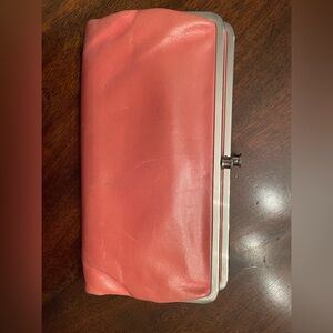 Hobo pink wallet